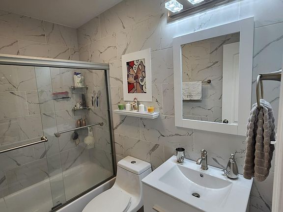 4th image of 5608 Bismach Dr APT 201