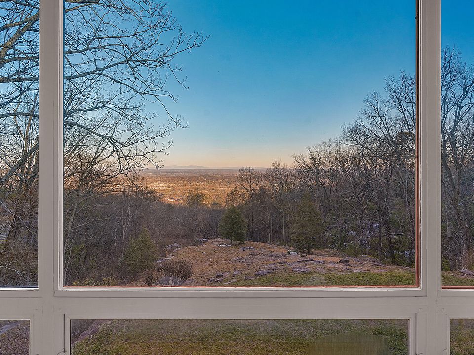 37th image of 1001 Fleetwood Dr