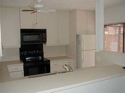 4th image of 9113A SW 20th Ct