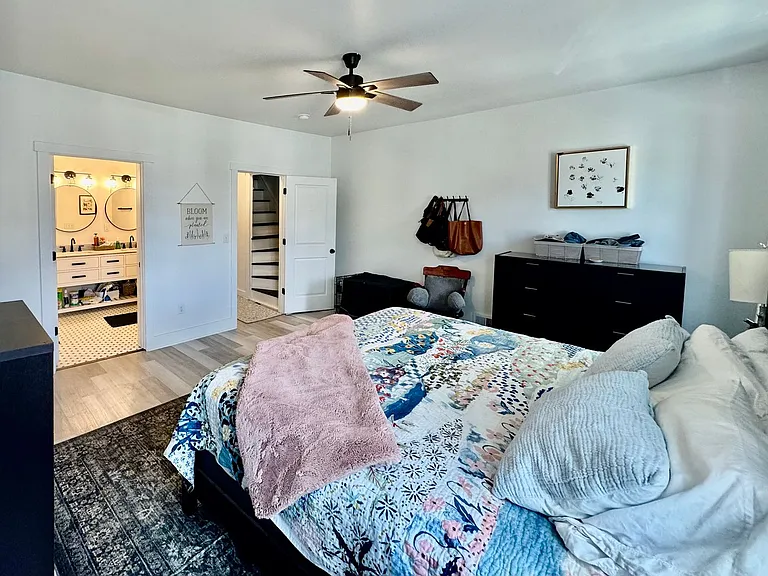 227 Ella St — Photo 21