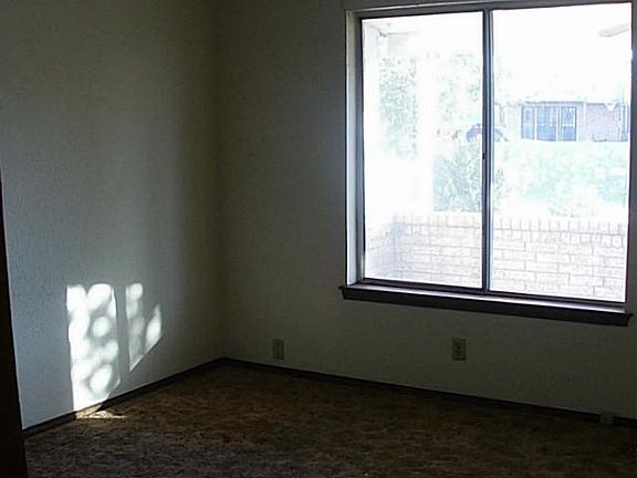 5th image of 10209 Angel Falls Pl