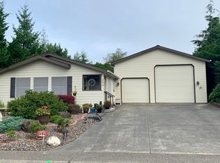 494 Sherwood Loop, Florence, OR 97439