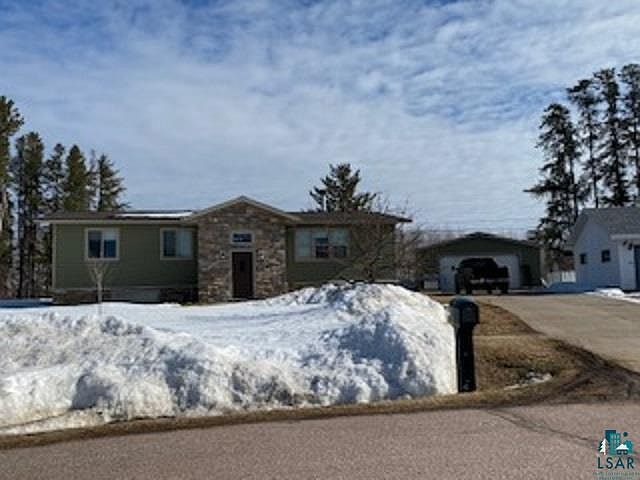 2nd image of 24 Cottonwood Ct
