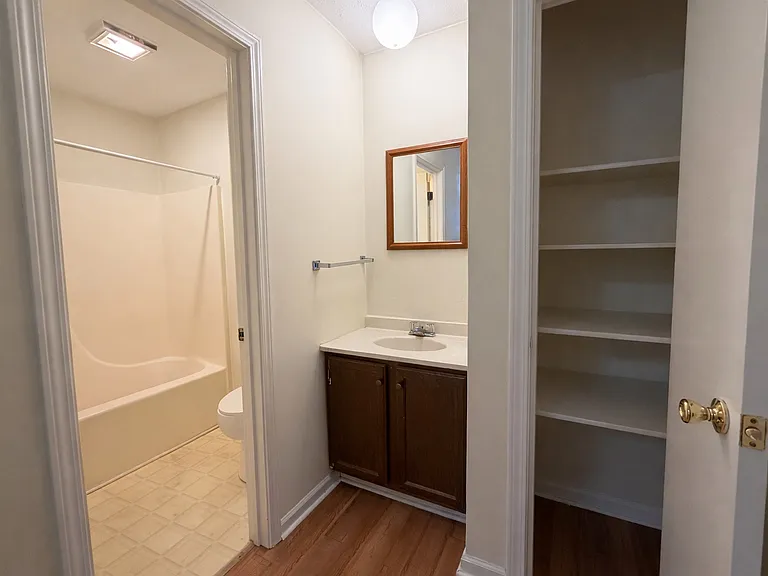 1170 Miller St #1 — Photo 11