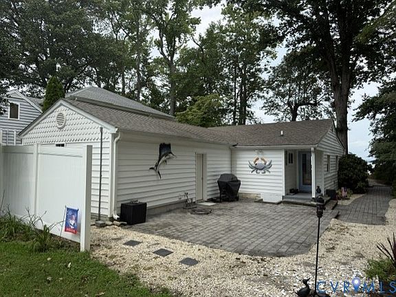 4th image of 280 Rappahannock Beach Dr