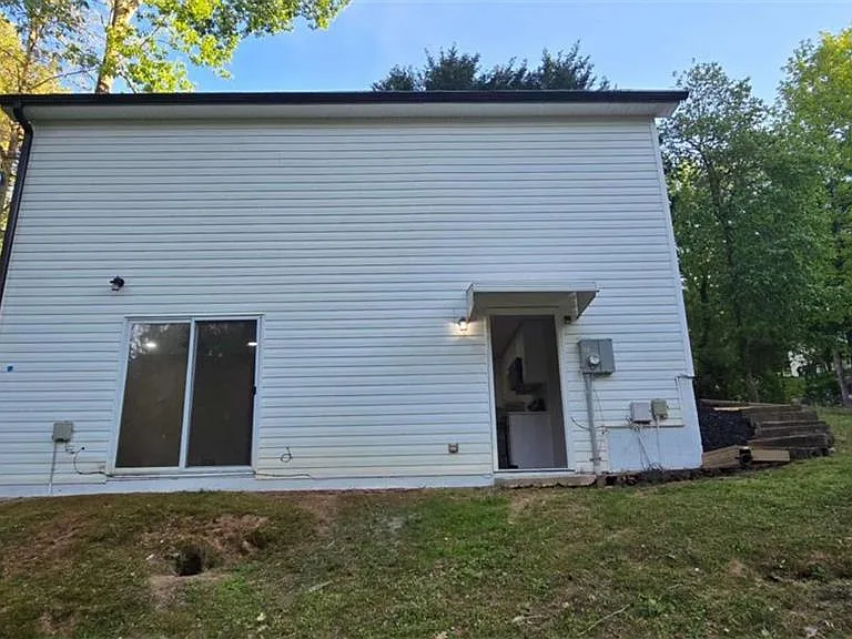 3025 Mangum Dr #B — Photo 18
