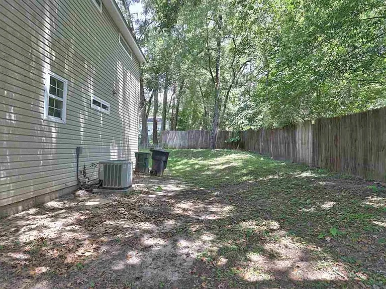 924 Ashburn Dr #2 — Photo 26