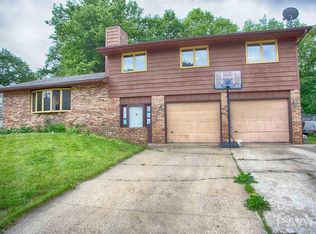 6 Ford Ct, Creve Coeur, IL