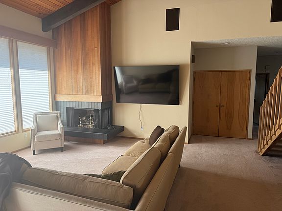 2nd image of 3993 SW Fairhaven Ct