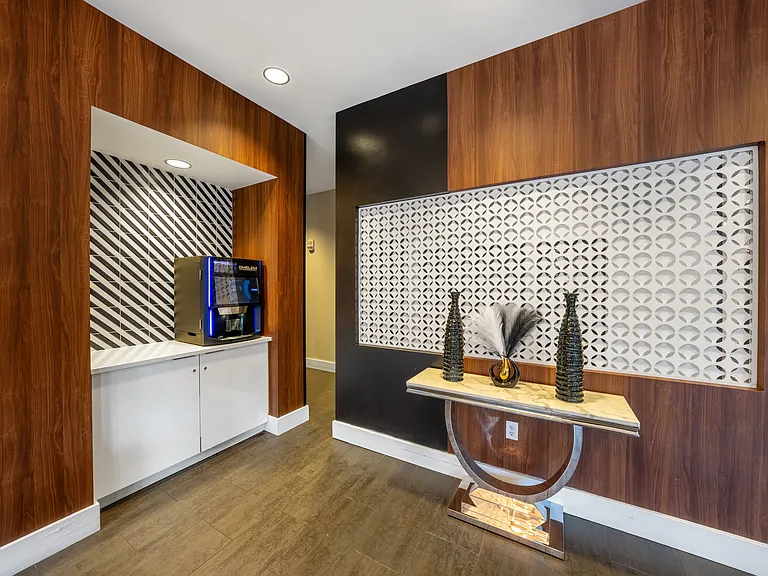 ELEVATE Apartment Homes — Photo 6