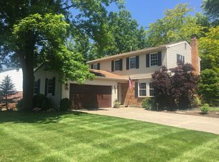 1705 Stonehouse Ln, Cincinnati, OH 45255