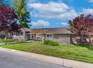 1405 Cedar Pl, Los Altos, CA 94024