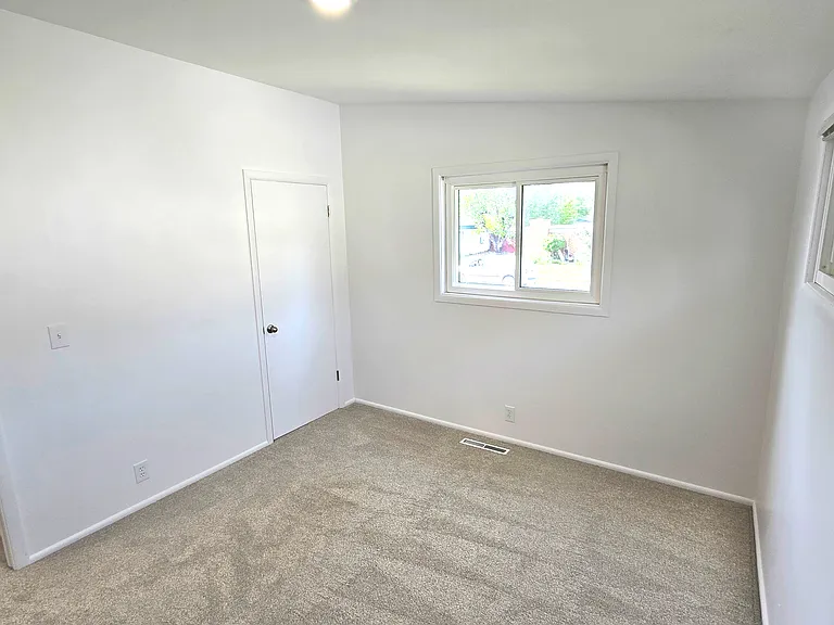 Bedroom 2 with closet