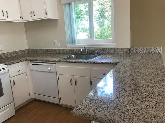 4th image of 3270 Cabrillo Ave APT 427