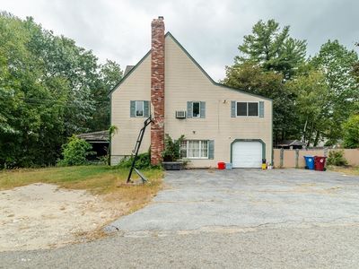 1 Elm Grove Ave, Tyngsboro, MA, 01879