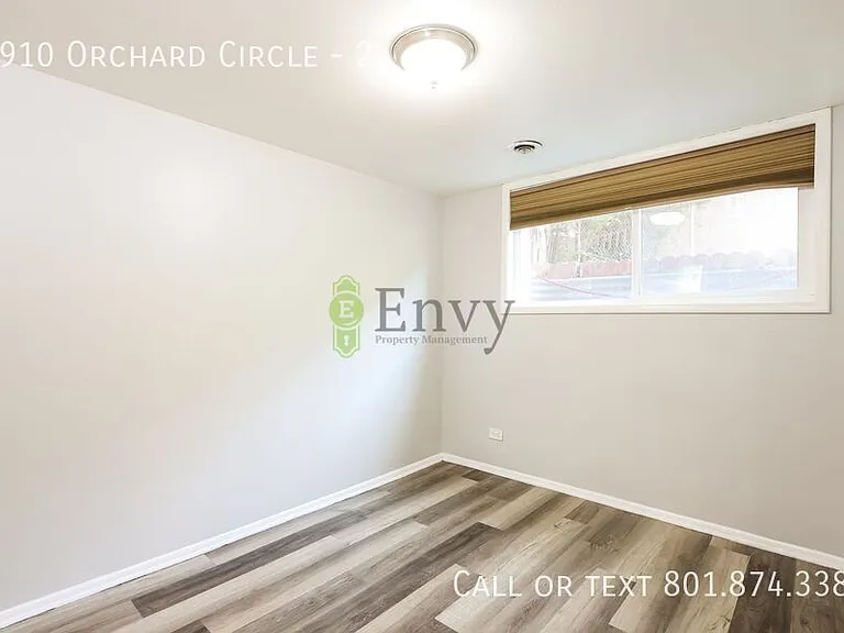 2910 Orchard Cir #2 — Photo 11