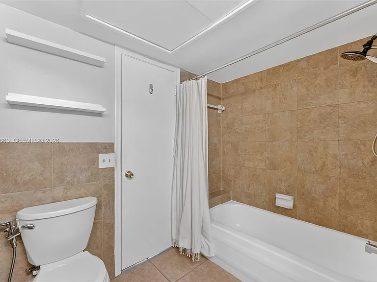 3119 Oakland Shores Dr #C212 — Photo 8
