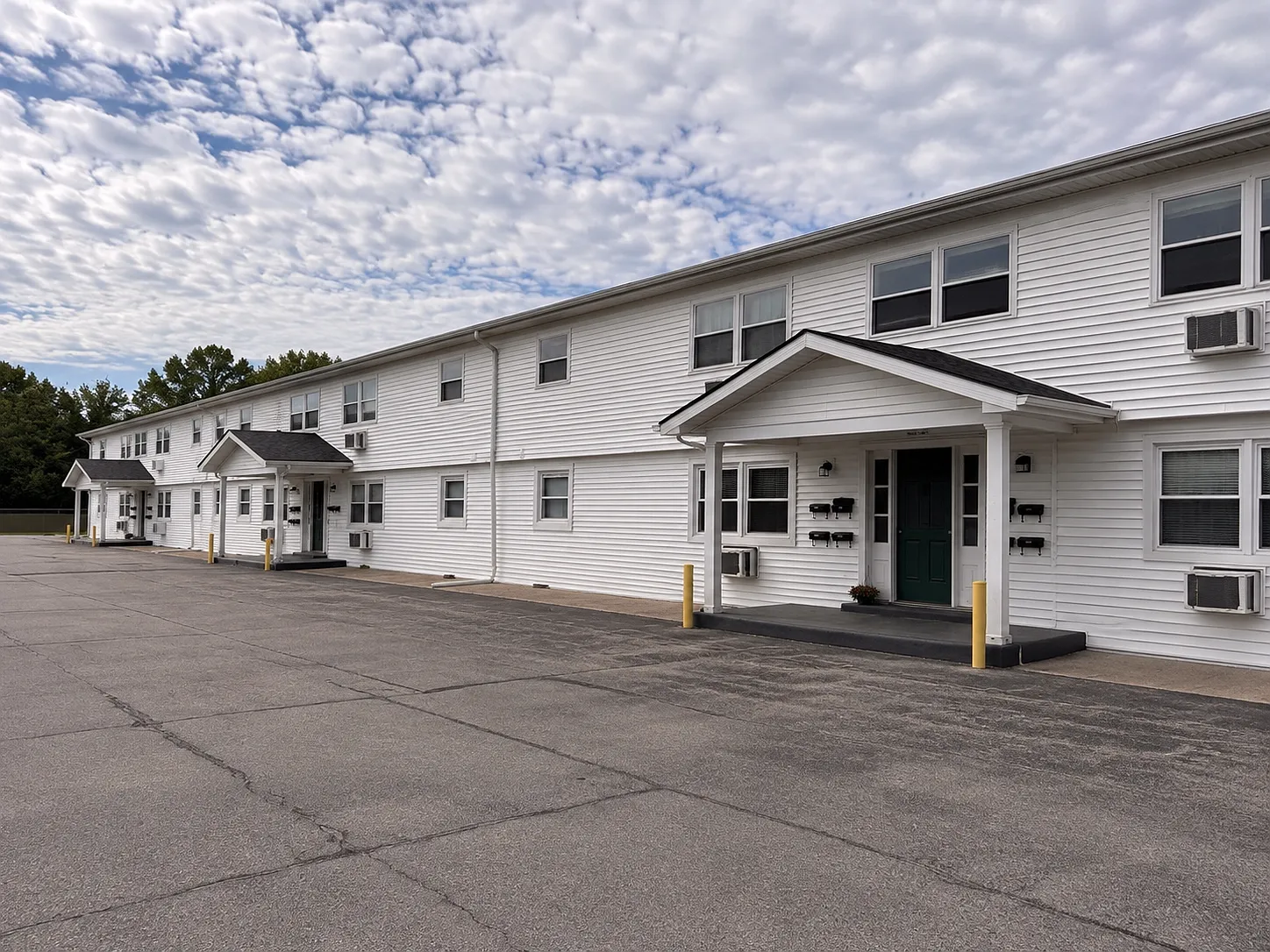360 E Rosewood Ave — Photo 1