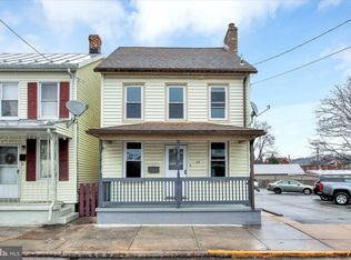 35 S Water St, Spring Grove, PA 17362
