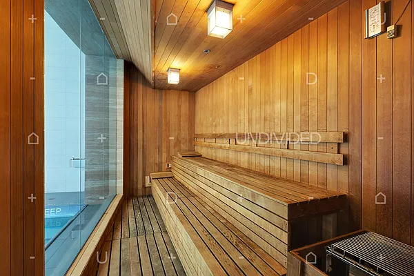 Rented by Level Group | media 35