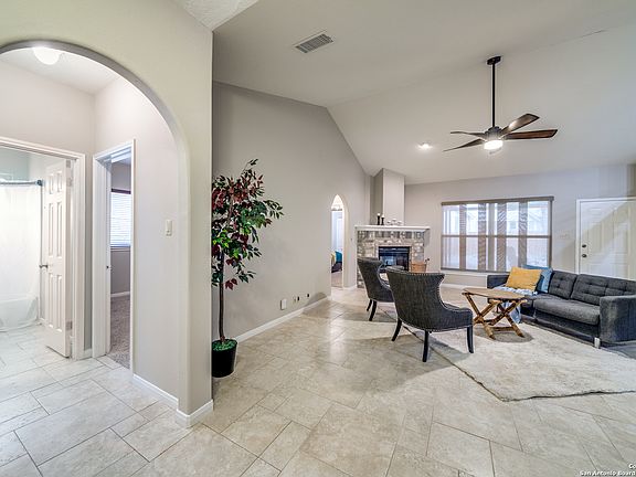 4th image of 7906 TERRANOVA