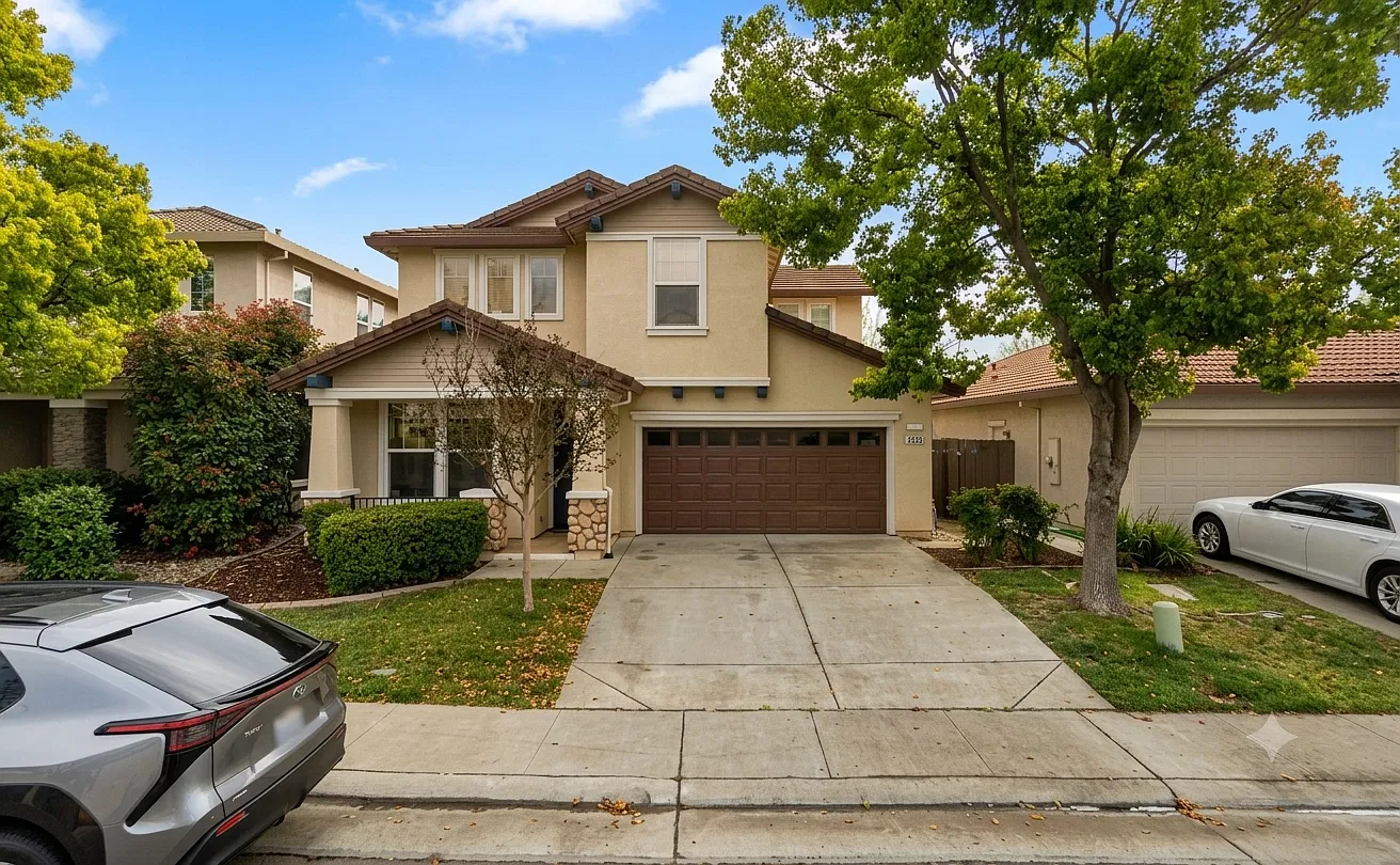 4483 Niobe Cir — Photo 1