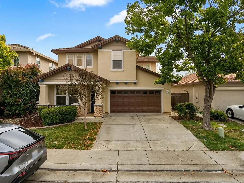 4483 Niobe Cir