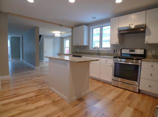 31 Linden St, Exeter, NH 03833