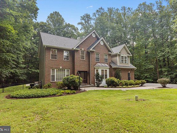 5th image of 1830 Fenwicke Ct