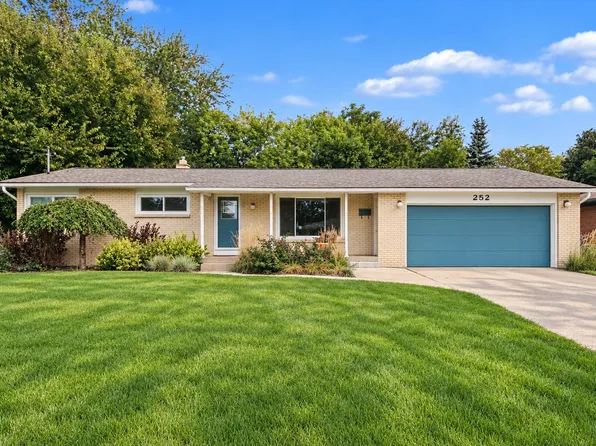 252 Edison Park Ave NW, Grand Rapids, MI 49504
