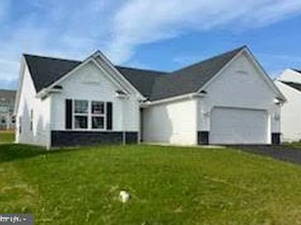 1002 Antonio Dr #47, Reading, PA 19605