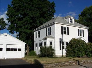 29 Fairview St, Manchester, CT 06040