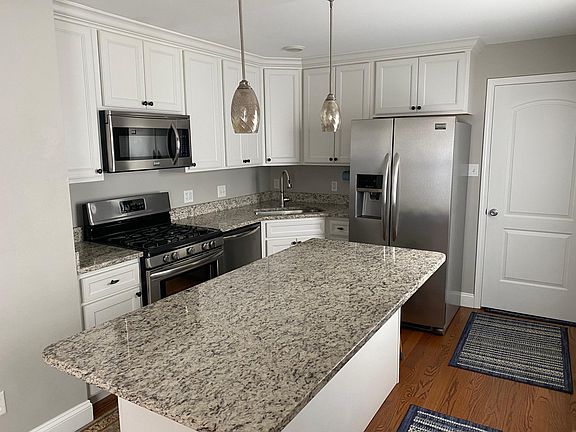 3rd image of 9024 Madge Ave