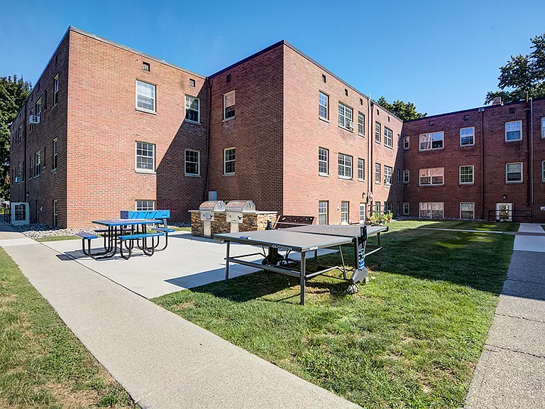 Brighton Gardens Apartment Homes — Photo 11