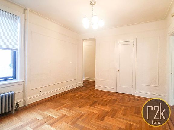 5th image of 3257 35th St APT D2