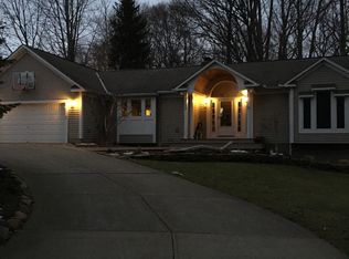 5025 Lockwood Rd, North Perry, OH 44081