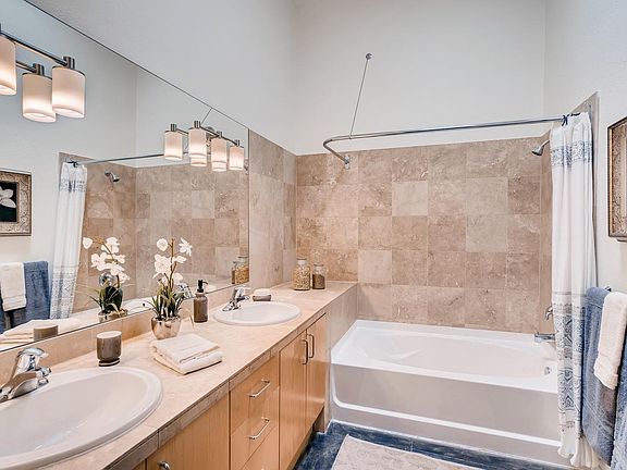 5th image of 1250 Avenida Morelia Unit 202