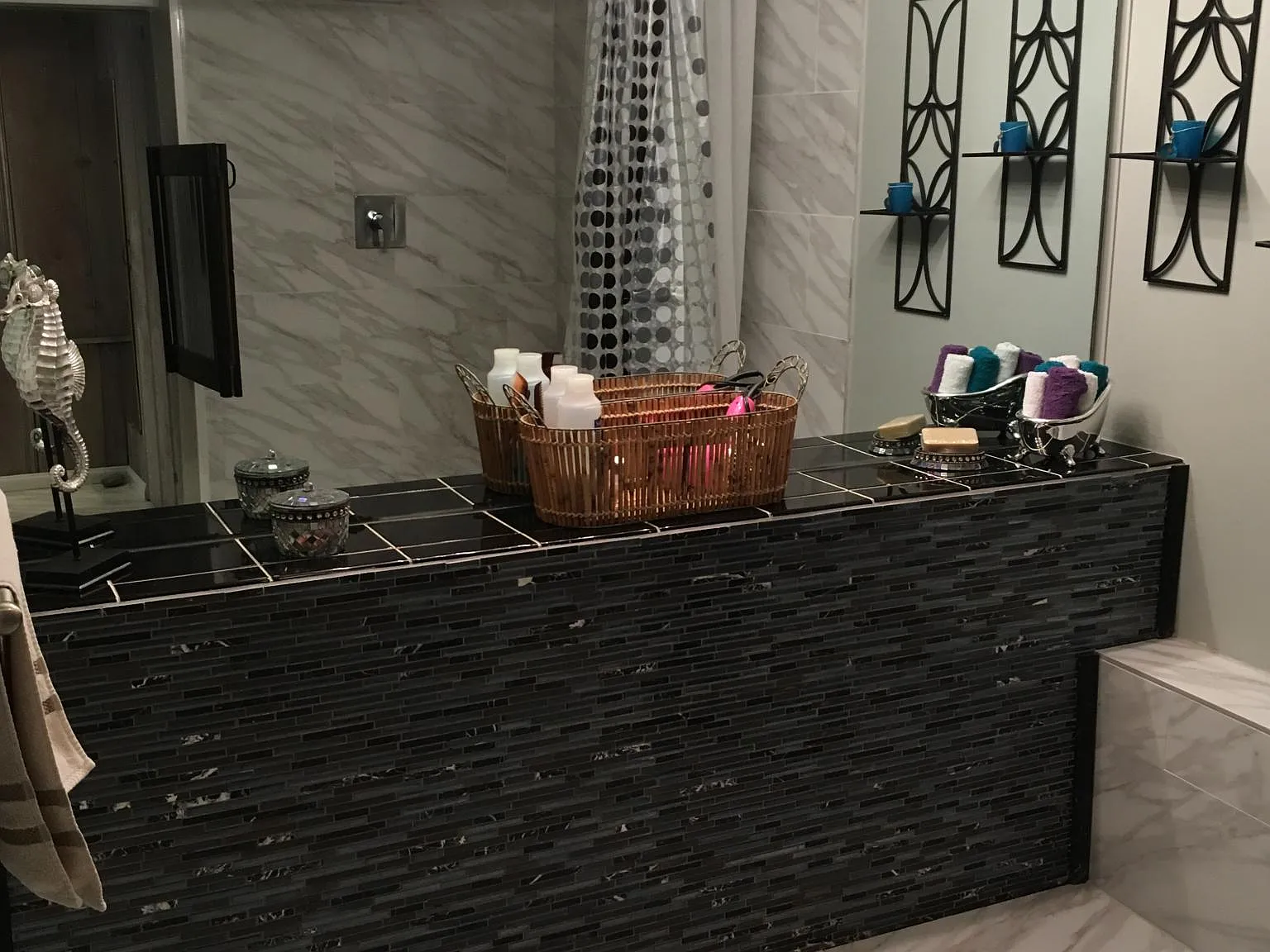 Studio, 1.5 bath, 550 sqft, $1,950 — Photo 3