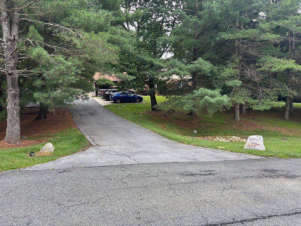 1st image of 17101 Clear Creek Dr