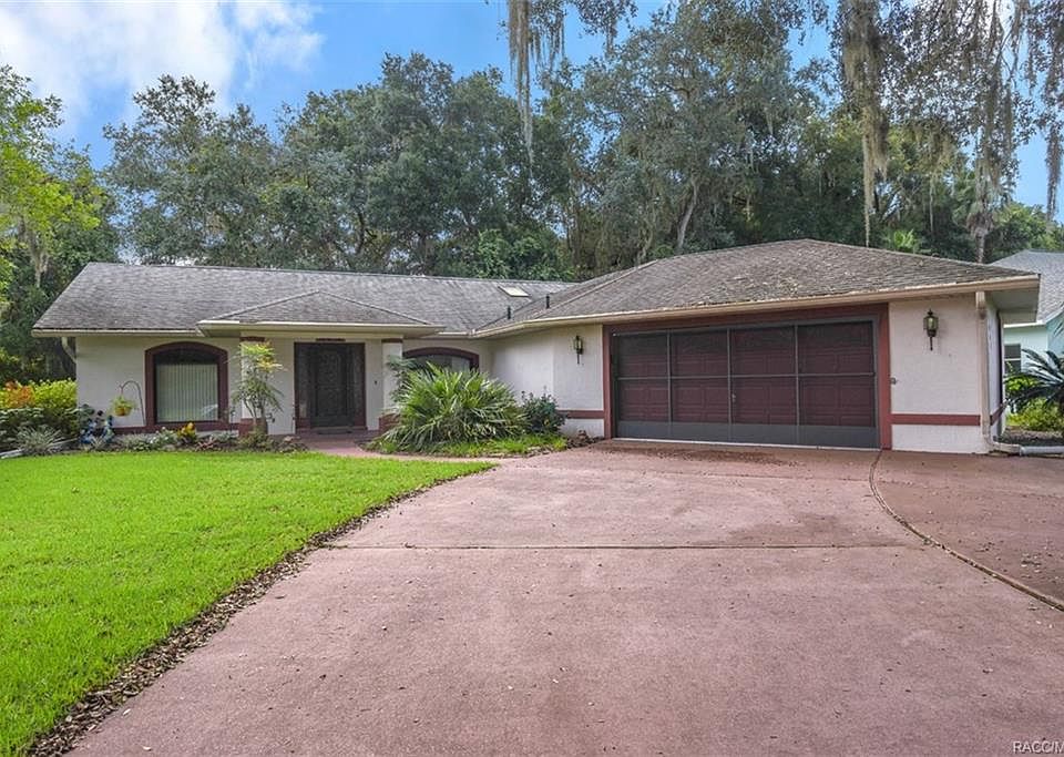 1st image of 3051 N Chandler Dr