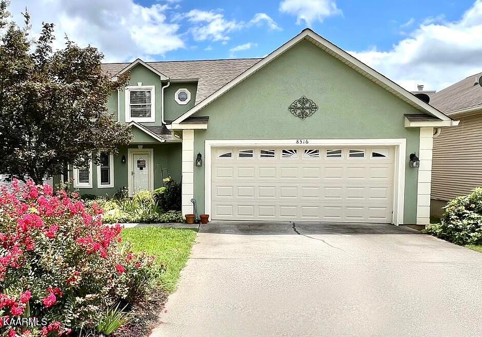 1st image of 8516 Savannah Ct