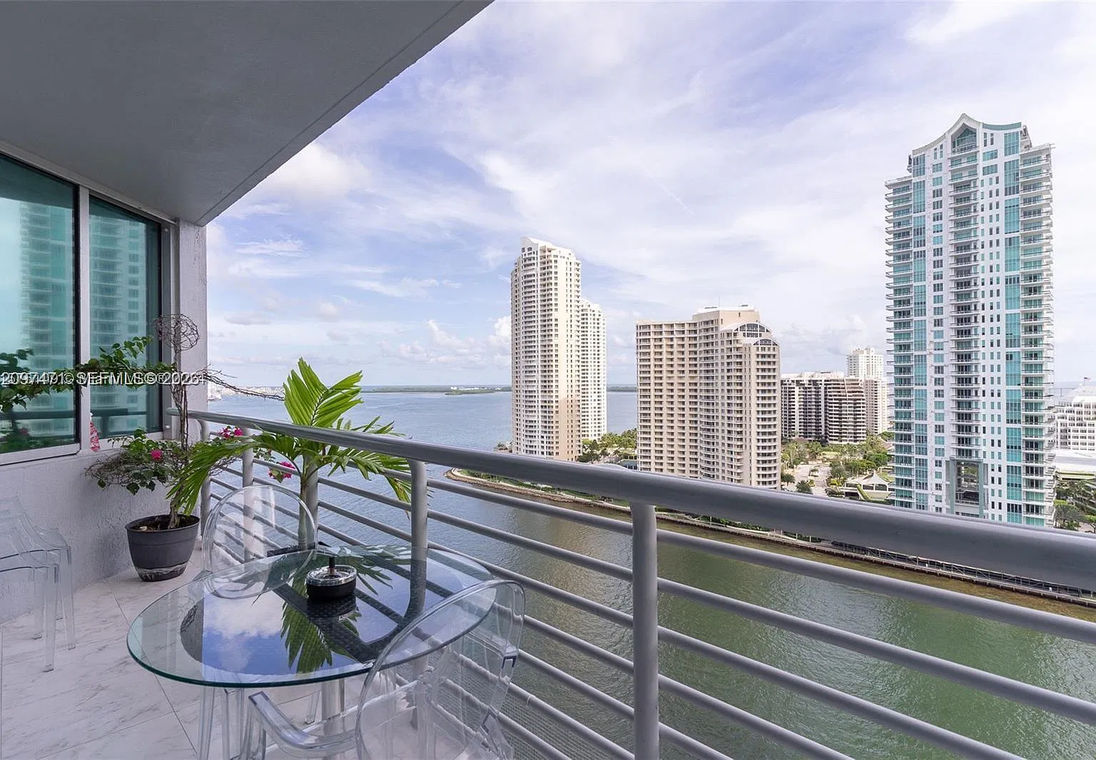 One Miami West Condo — Photo 3
