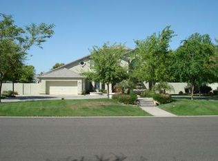 2518 E Emerald Ave, Mesa, AZ 85204