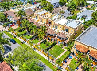 913 NE 17th Way, Fort Lauderdale, FL 33304