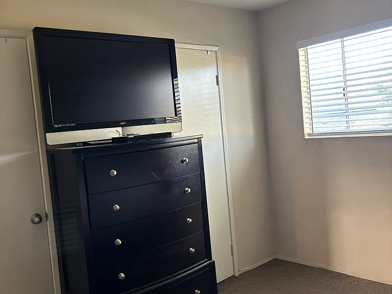 9543 Cottonwood Ave #C — Photo 13