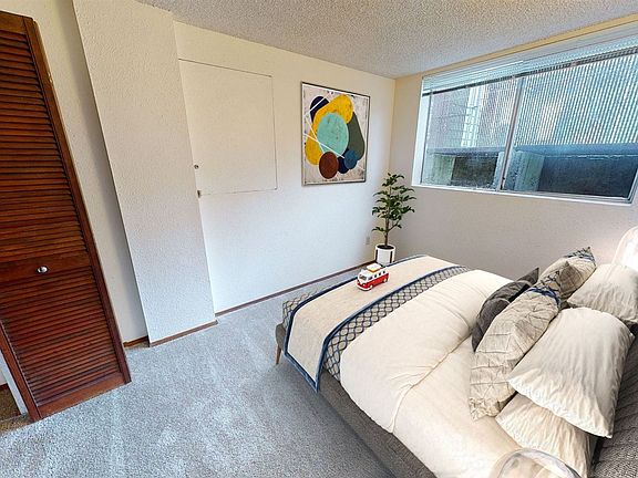 4th image of 13202 Greenwood Ave N #100
