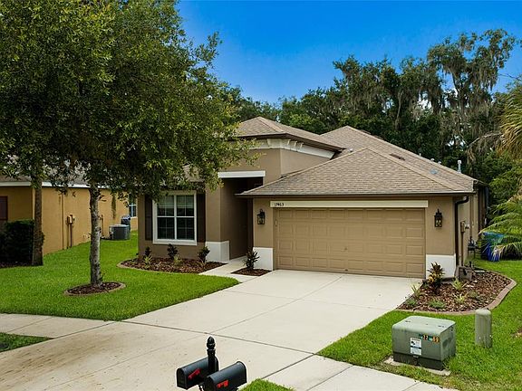 5th image of 17463 New Cross Cir