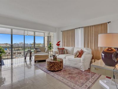 11111 Biscayne Blvd #700, Miami, FL, 33181