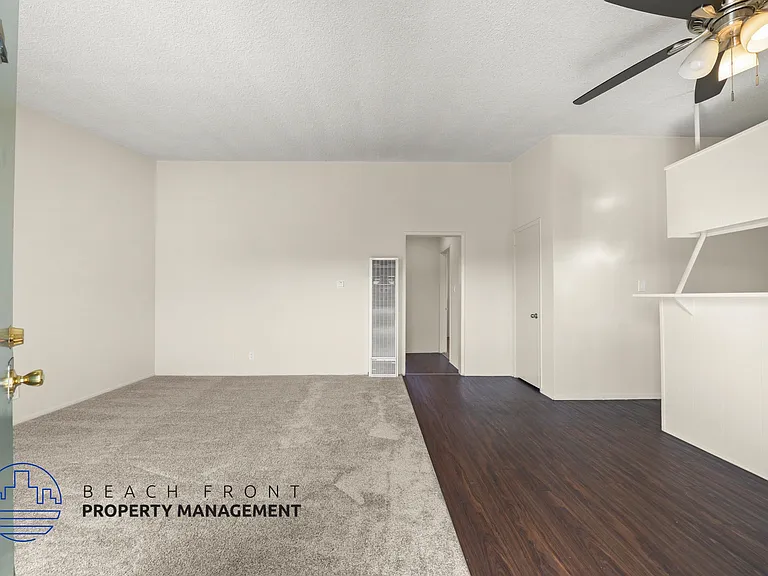 1818 W El Segundo Blvd — Photo 16