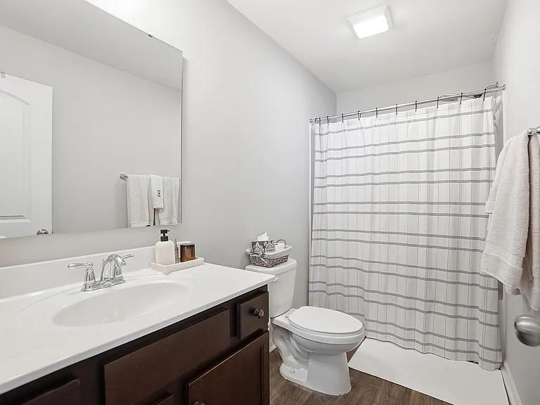 1831 Savannah Ln — Photo 23